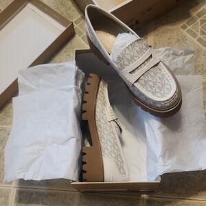 Elegant Michael Kors White and Tan Women's Loafers